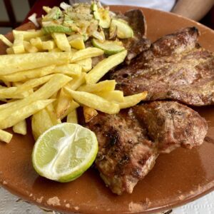 carne restaurante el canario ravelo
