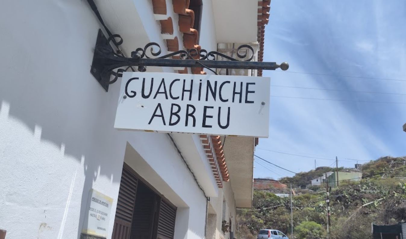 fachada del guachinche abreu