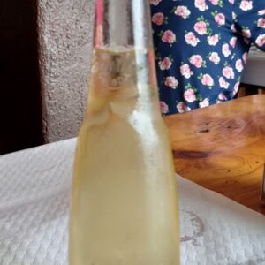 vino blanco del guachinche los caballos